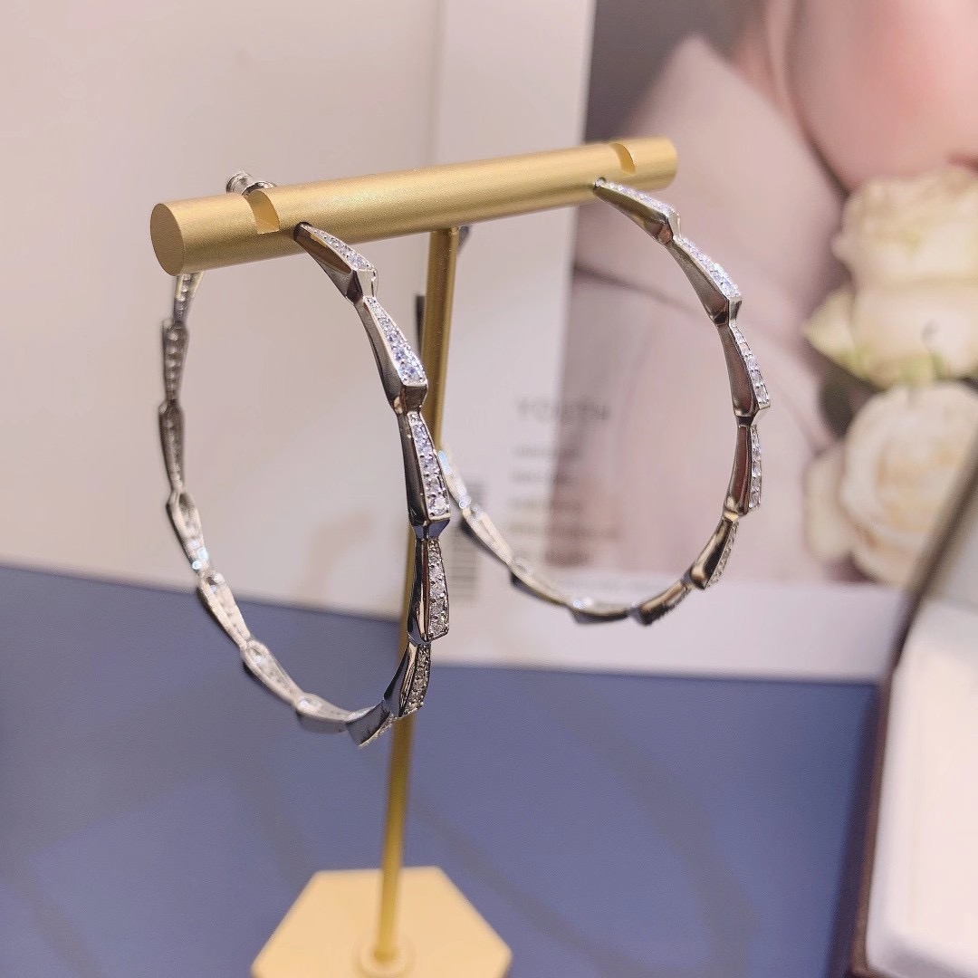 럭셔리 기하학 원형 큐빅 지르코니아 스테이트먼트 후프  - Women Accessories Dubai 리뷰 및 가격